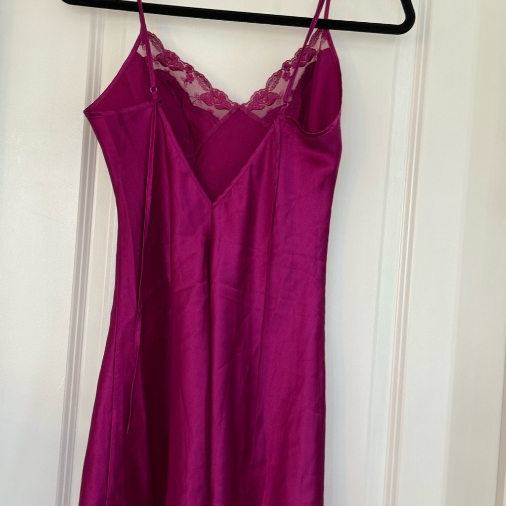 Victoria's Secret Magenta Satin Lace Full Slip Medium Adjustable Strap - Picture 2 of 7